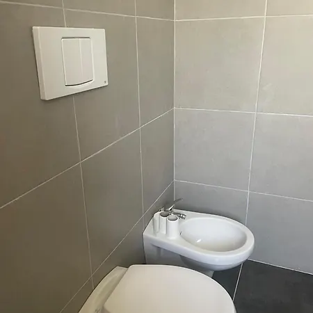 Doku Valias