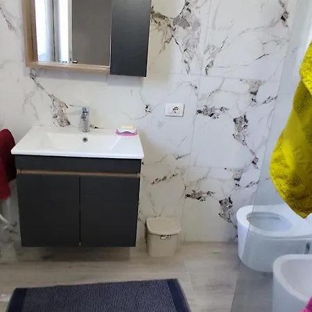 Doku شقة Valjiosi